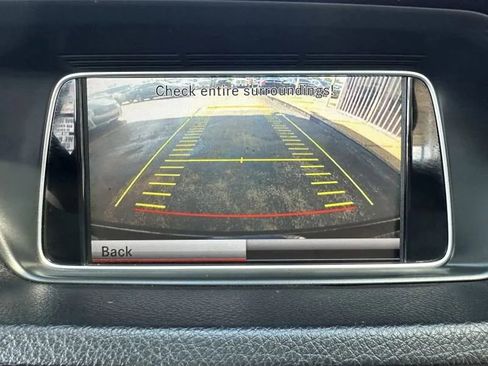 Used 2014 Mercedes-Benz E 350 4MATIC Sedan image 36