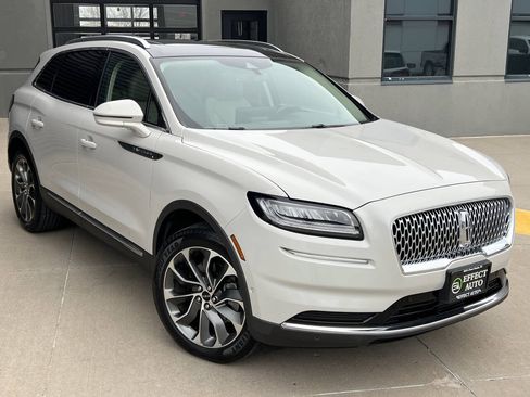 Used 2022 Lincoln Nautilus Reserve w/ Equipment Group 201A AWD/4WD image 6