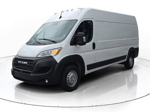 Used 2025 RAM ProMaster 2500 w/ Convenience Group FWD image 4