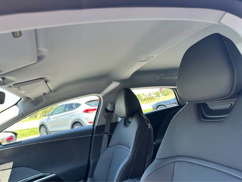 Used 2025 Lucid Air Grand Touring AWD/4WD image 10