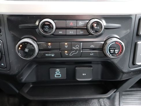 New 2026 Ford F250 XL w/ XL Chrome Package AWD/4WD image 9