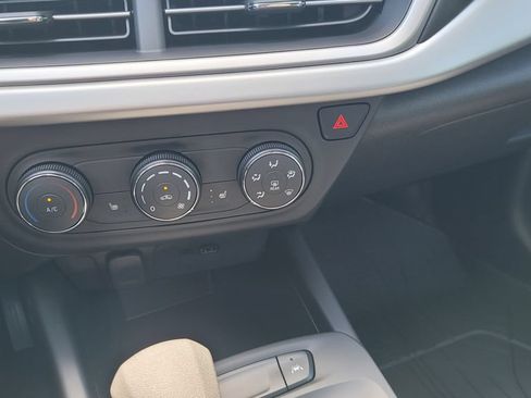 New 2026 Chevrolet Trax LS w/ LS Convenience Package FWD image 21