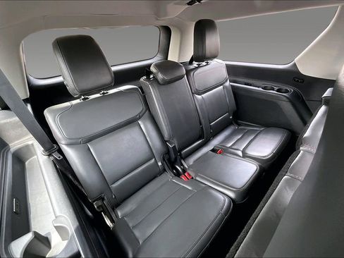 Used 2025 Ford Expedition Max Active AWD/4WD image 23