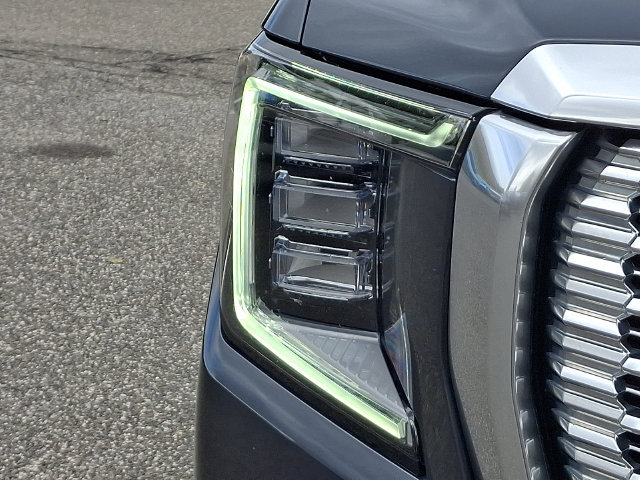 Used 2021 GMC Yukon XL Denali AWD/4WD image 28