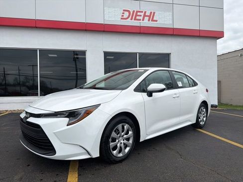 New 2026 Toyota Corolla LE FWD image 1