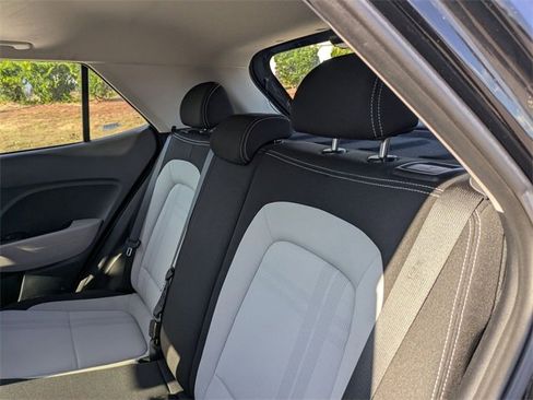 Used 2023 Hyundai Venue SEL image 27