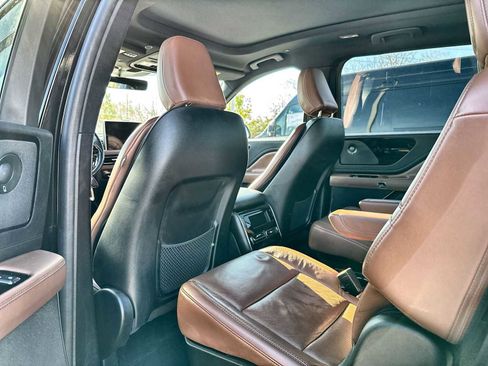 Used 2022 Lincoln Aviator Reserve w/ Equipment Group 201A image 18