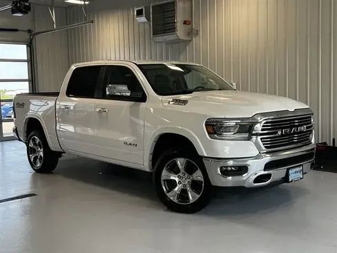Used 2022 RAM 1500 Laramie w/ Off Road Group AWD/4WD image 3