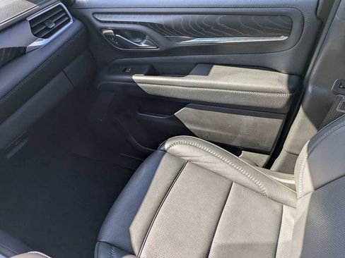 Used 2023 GMC Yukon Denali w/ LPO, Floor Liner Package AWD/4WD image 17