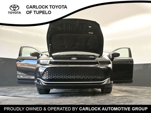 Used 2023 Toyota Crown Limited image 52