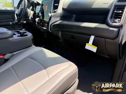 New 2026 RAM 3500 Tradesman AWD/4WD image 29