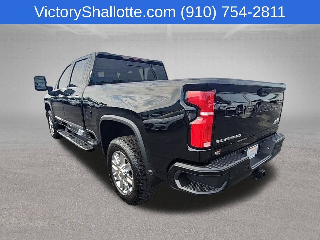 Used 2026 Chevrolet Silverado 2500 High Country w/ High Country Premium Package AWD/4WD image 33