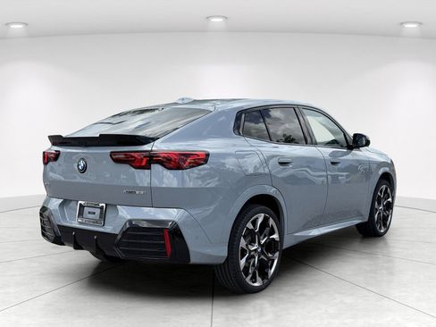 New 2026 BMW X2 xDrive28i w/ Technology Package AWD/4WD image 3
