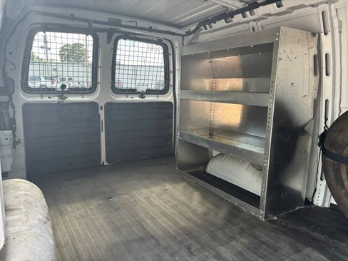 Used 2013 Chevrolet Express 1500 RWD image 17