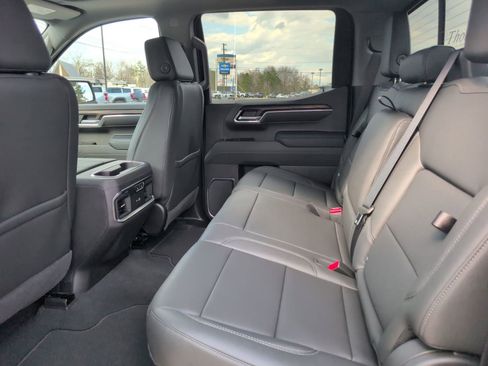 New 2026 GMC Sierra 1500 SLT w/ SLT Premium Plus Package AWD/4WD image 31