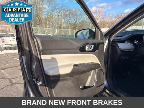 Used 2022 Jeep Compass Limited image 27