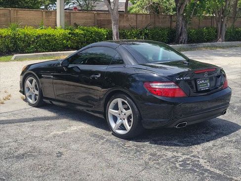Used 2015 Mercedes-Benz SLK 250 w/ Premium Package image 7
