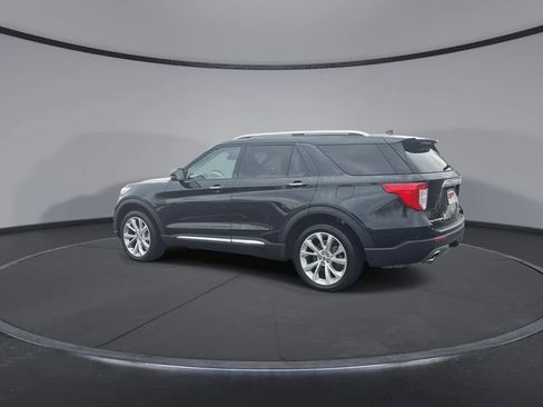 Certified 2022 Ford Explorer Platinum w/ Technology Package image 6