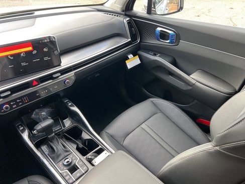 New 2026 Kia Sorento S image 12
