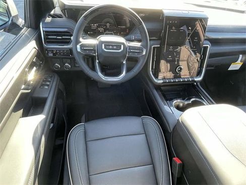 New 2026 GMC Yukon XL Elevation w/ Elevation Premium Package image 11