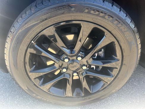 Used 2021 Jeep Grand Cherokee Laredo X AWD/4WD image 6