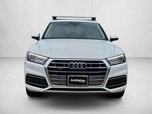 Used 2020 Audi Q5 2.0T Premium w/ Convenience Package AWD/4WD image 2