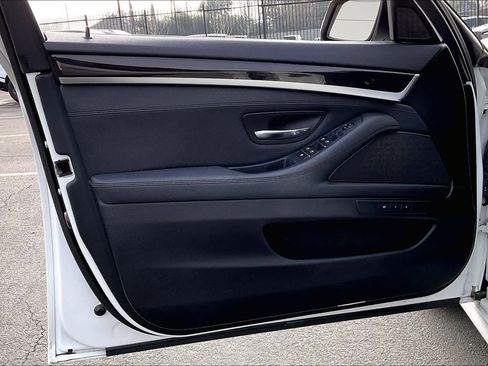 Used 2015 BMW 528i Sedan image 24