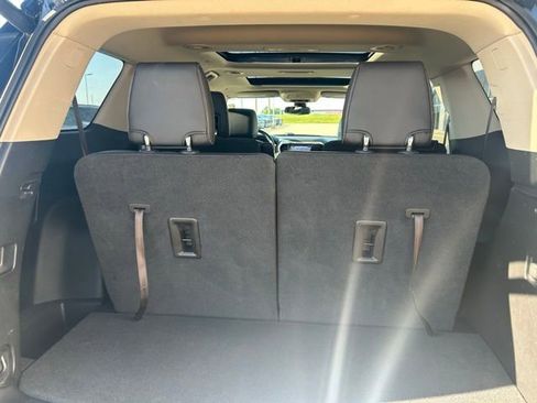 Used 2019 GMC Acadia Denali w/ Technology Package FWD image 19