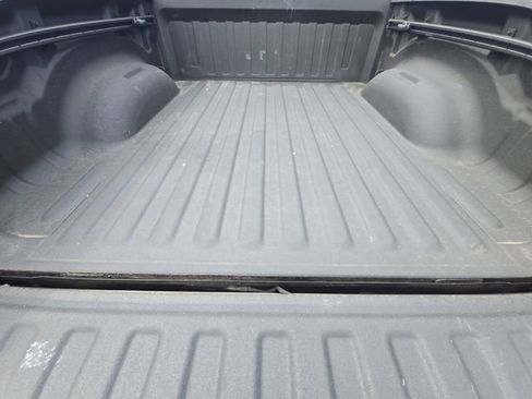 Used 2019 RAM 1500 Laramie image 13