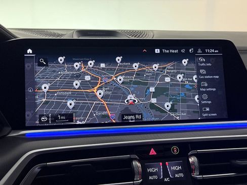 Used 2022 BMW X6 M50i w/ Executive Package image 32