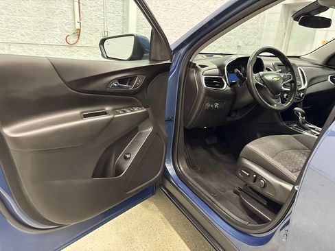 Used 2024 Chevrolet Equinox LT AWD/4WD image 13