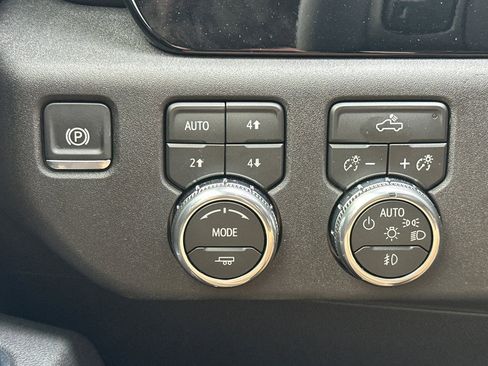 Used 2026 GMC Sierra 1500 Elevation AWD/4WD image 41