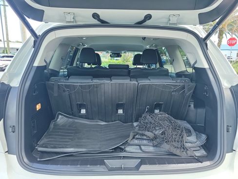 Used 2023 Subaru Ascent Limited AWD/4WD image 11