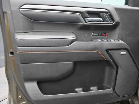 Used 2023 GMC Sierra 1500 AT4 w/ AT4 Premium Package AWD/4WD image 12