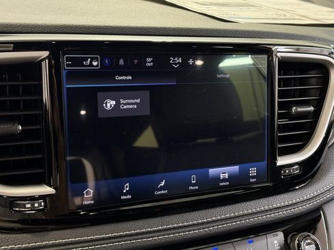 New 2026 Chrysler Pacifica Select image 26