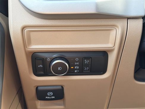 Used 2023 Ford F150 XLT image 24