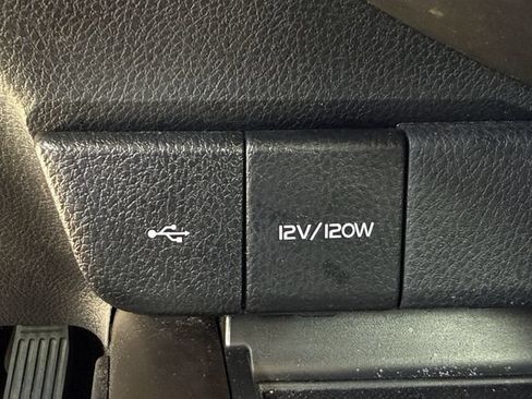 Used 2024 Toyota Camry SE FWD image 21