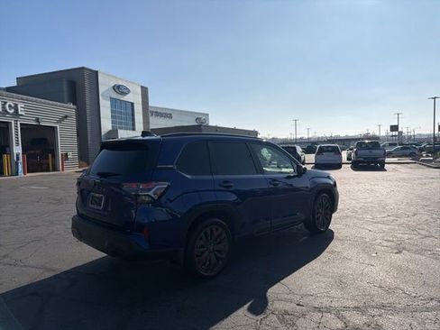 Used 2025 Subaru Forester Sport image 17