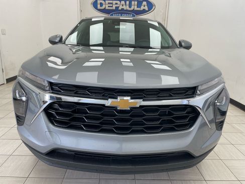New 2026 Chevrolet Trax LS w/ LS Convenience Package FWD image 16