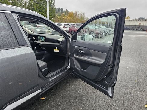 New 2026 Nissan Kicks SV w/ SV Premium Package image 27