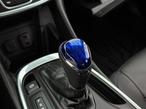 Used 2018 Chevrolet Volt Premier w/ Driver Confidence Package FWD image 29