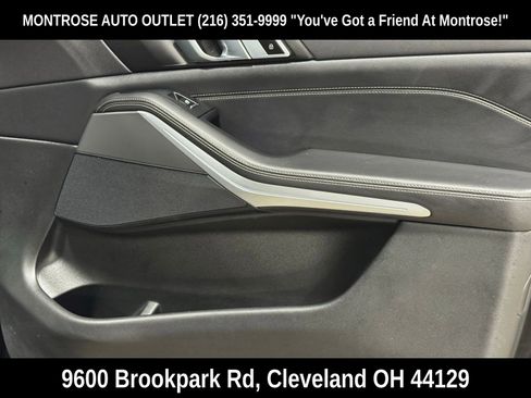 Used 2022 BMW X5 xDrive40i w/ M Sport Package image 49