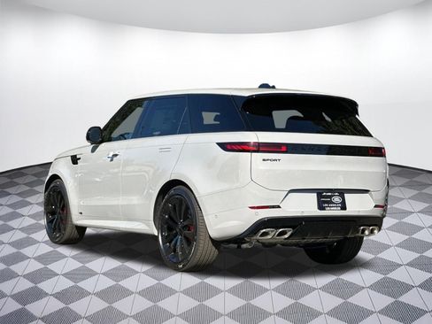 New 2026 Land Rover Range Rover Sport Dynamic SE AWD/4WD image 3