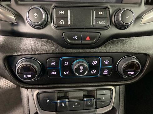 Used 2024 GMC Terrain AT4 w/ Infotainment Package II image 26