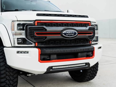 Used 2020 Ford F250 Lariat w/ Lariat Ultimate Package AWD/4WD image 11