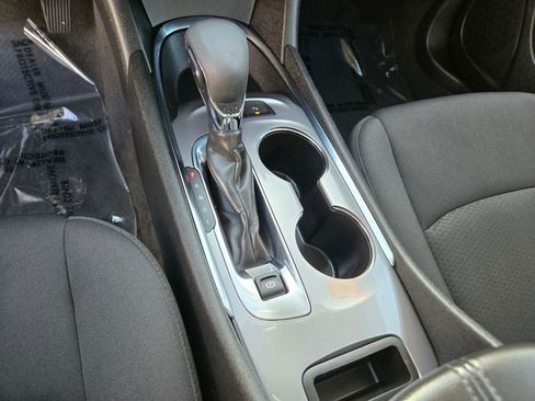 Used 2024 Chevrolet Malibu LT image 21