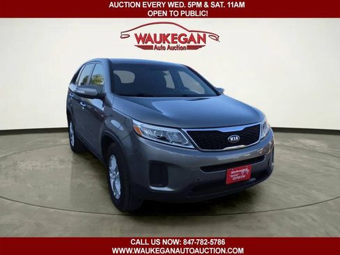 Used 2015 Kia Sorento LX FWD image 3