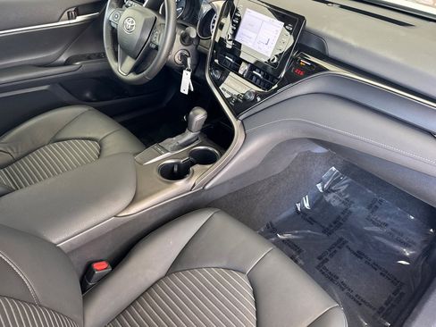 Used 2024 Toyota Camry SE w/ Blackout Package (TMS) image 14