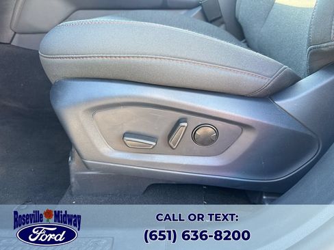 Used 2025 Ford Explorer Active AWD/4WD image 26