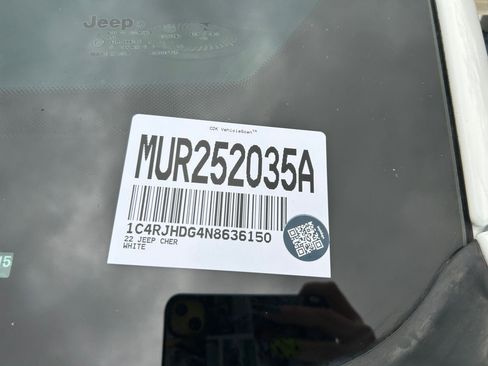 Used 2022 Jeep Grand Cherokee Overland image 33